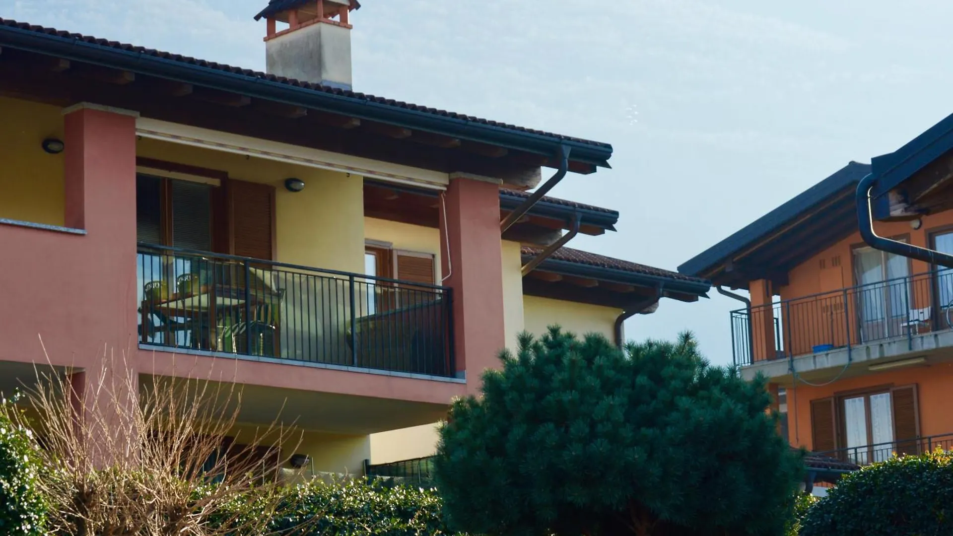 Modern Apartment With Terrace And Mezzanine Floor Colico